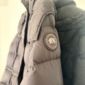 Canada Goose long puffer black